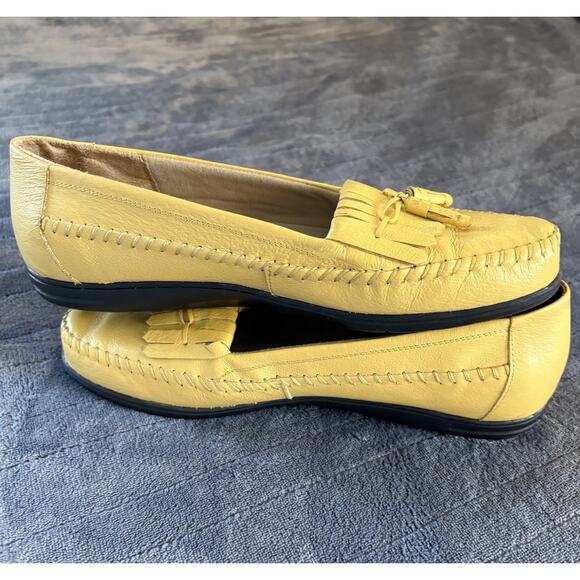 Dr. Scholl’s Women’s 11M Yellow Leather Kiltie Tasseled Slip On Loafer - Picture 8 of 8